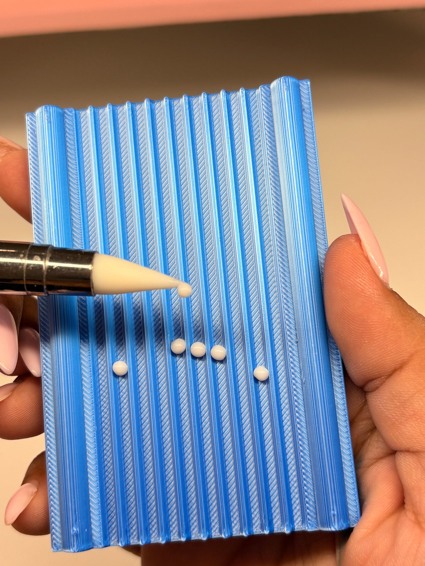 * 3mm 3D Gel Petal Ball Maker *