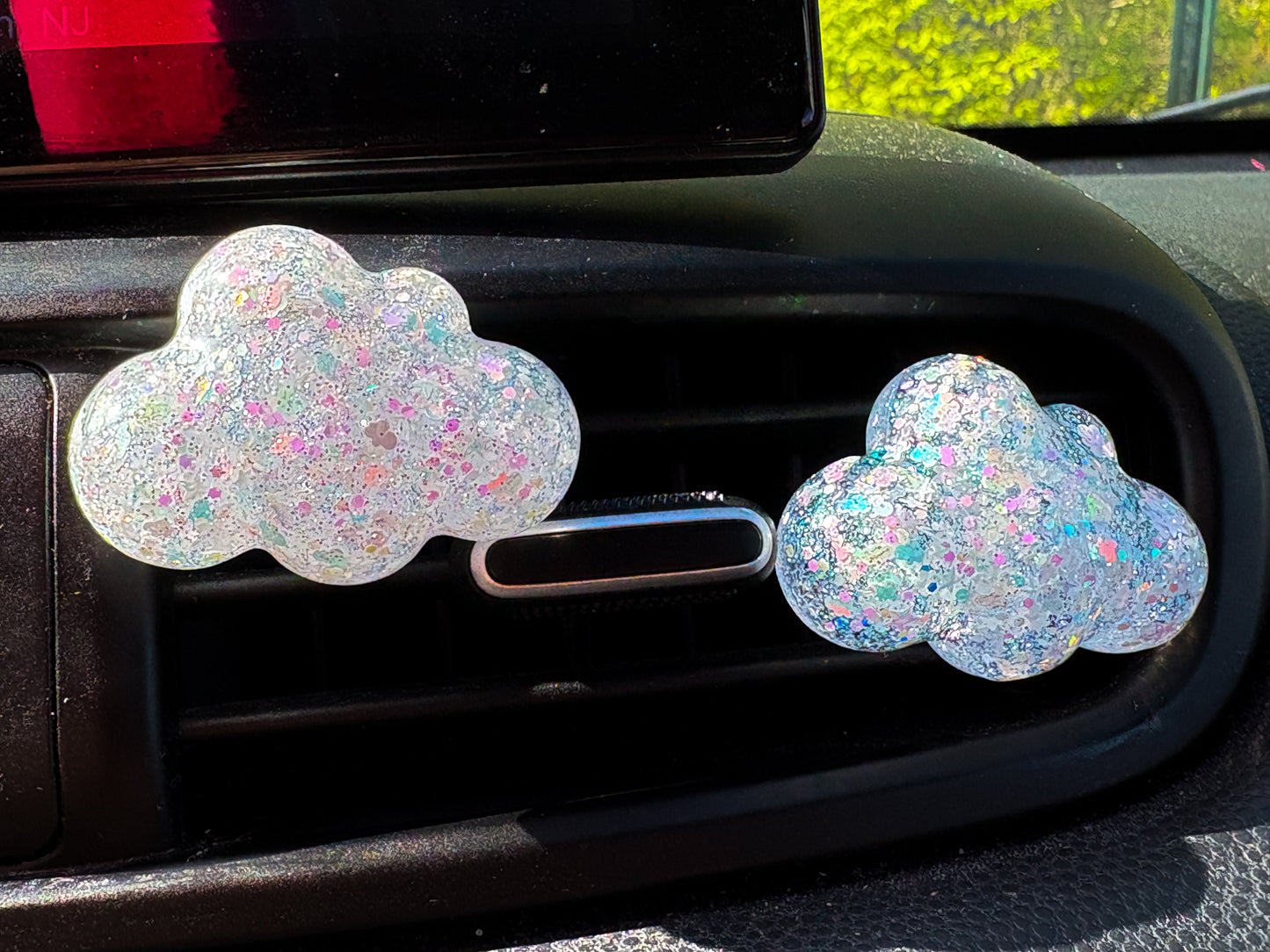 ** NEW ** Corby Cloud Car Vent Clip