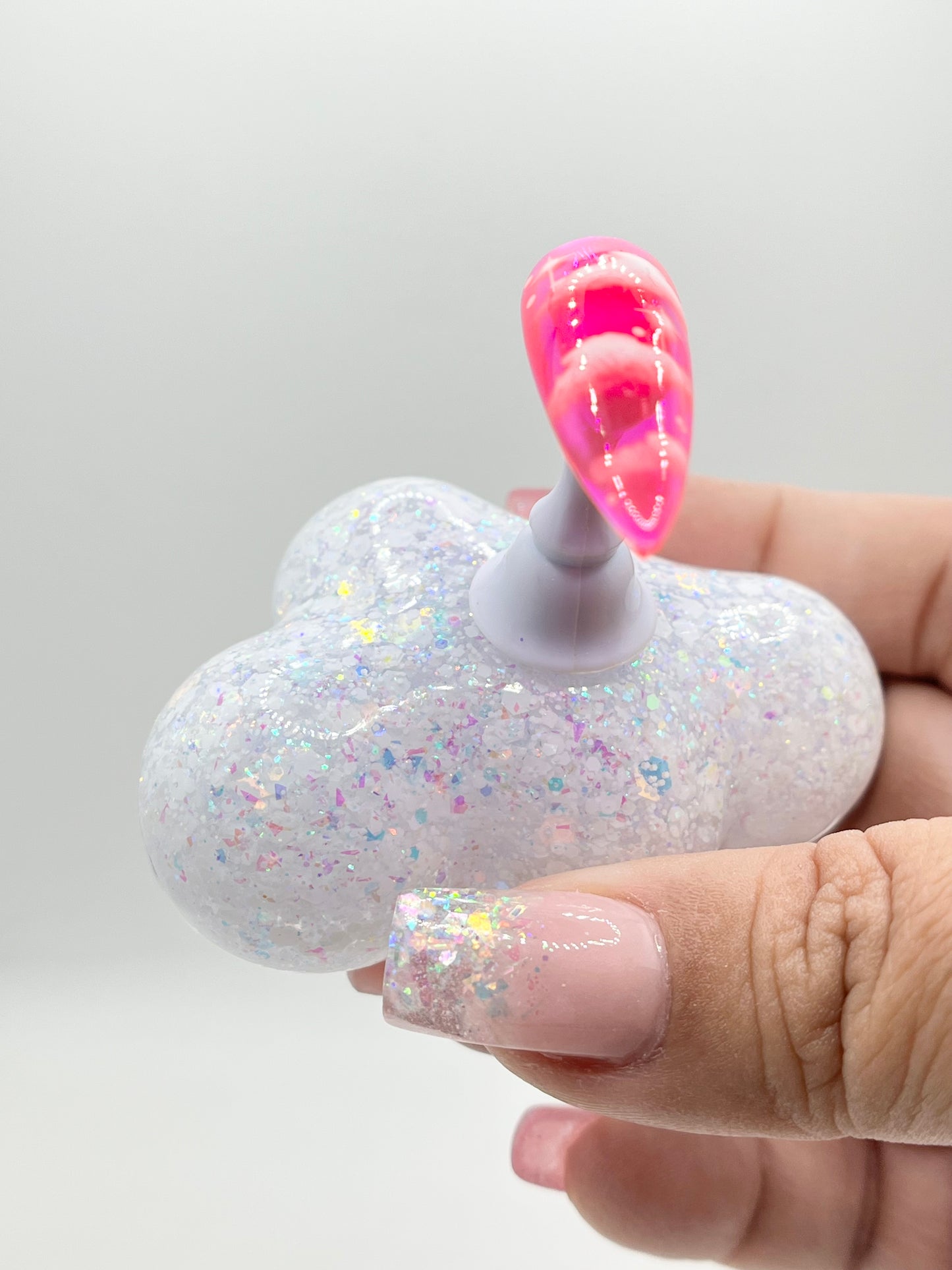 * NEW * Corby Cloud Nail Stands